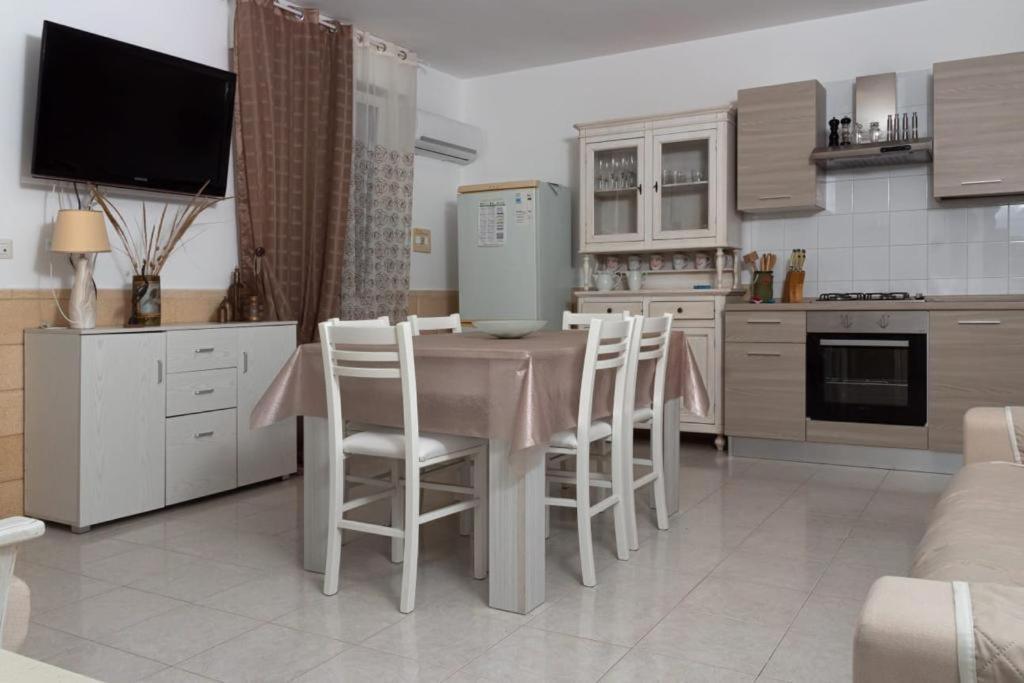 Fronte Mare Apartment Torre San Giovanni Ugento Exterior photo